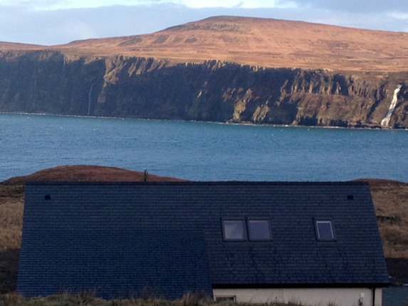 Pooltiel-House-Dunvegand-Head-waterfall