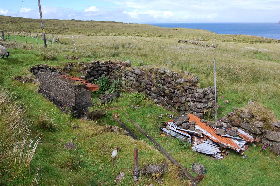 Old ruin before Pooltiel House was built.