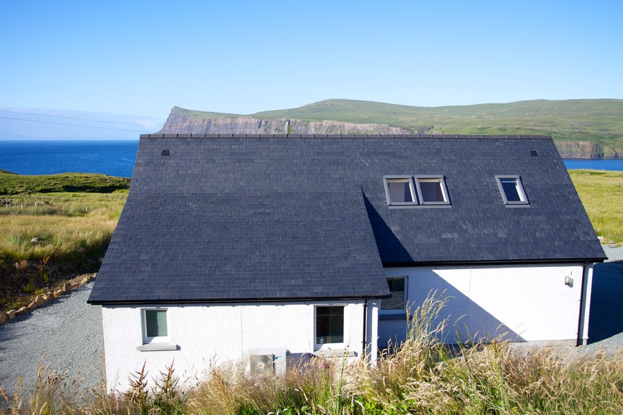 Pooltiel-House-view-on-Dunvegan-Head